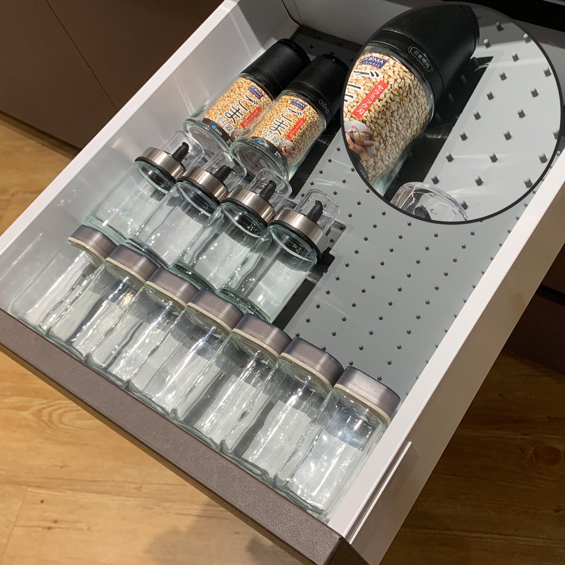 Adjustable Silicone Spice Drawer Organizer Liner – Non-Slip, Cut-to-Fit Spice Drawer Insert for Seasoning Jars & Bottles – Grey